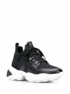 Hogan baskets Interaction