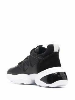 Hogan baskets Interaction